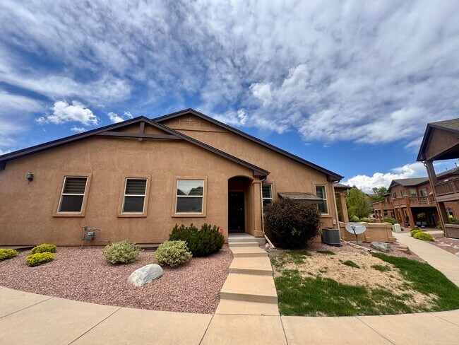 Photo - Gorgeous 4 Bedroom Townhome in Briargate