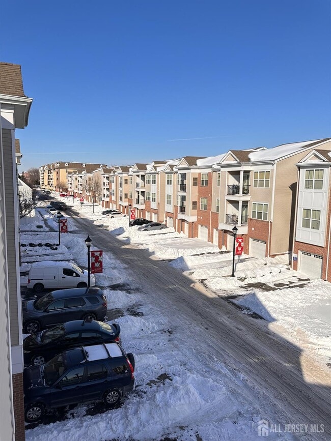 Building Photo - 365 Lehigh Ave Unit 109