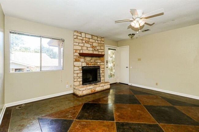 Photo - 9903 Hundred Oaks Cir