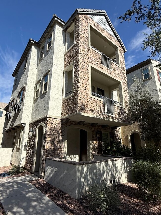 Photo - 2658 S Harmony Ave