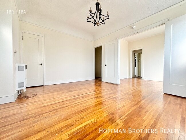 Photo - 808 Lucile Ave Unit 1/4