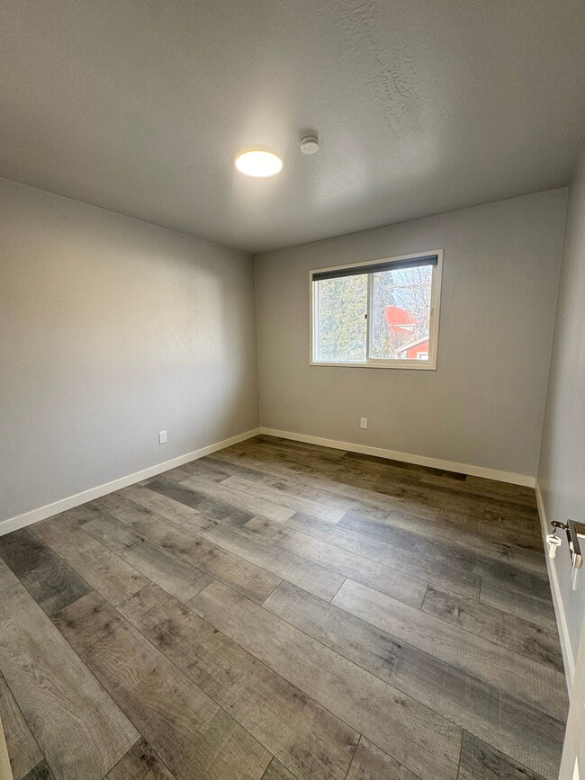 Photo - 718 N 10th St