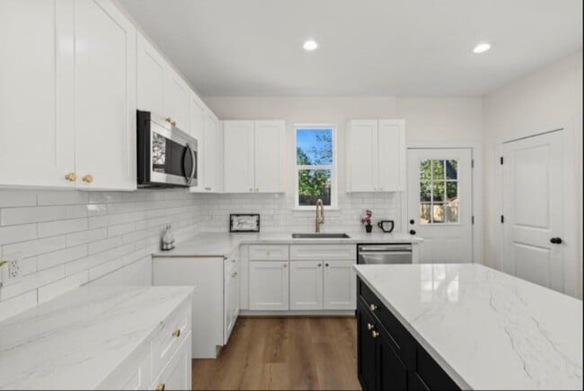 Photo - 8149 Talton St
