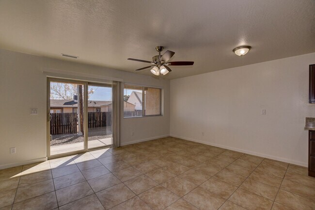 Photo - 3027 N Corrine Dr Unidad 1