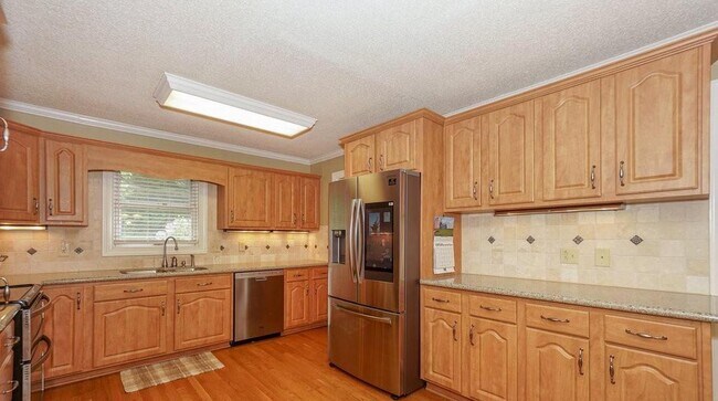 Photo - Hickory Lakehouse Unit 1