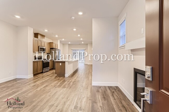 Photo - 15974 NW Hosmer Ln