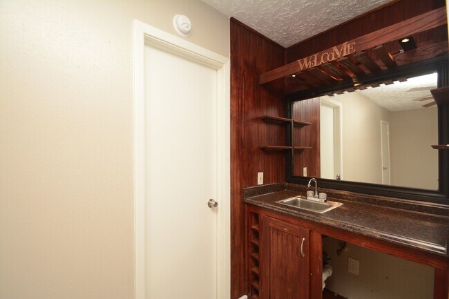 Photo - 16335 Quail Echo Dr