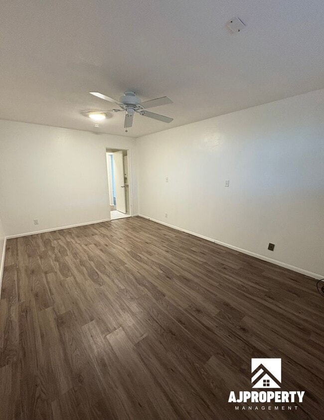 Photo - 3012 S Phillips Ave