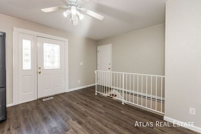 Photo - 4502 Moffat Ln