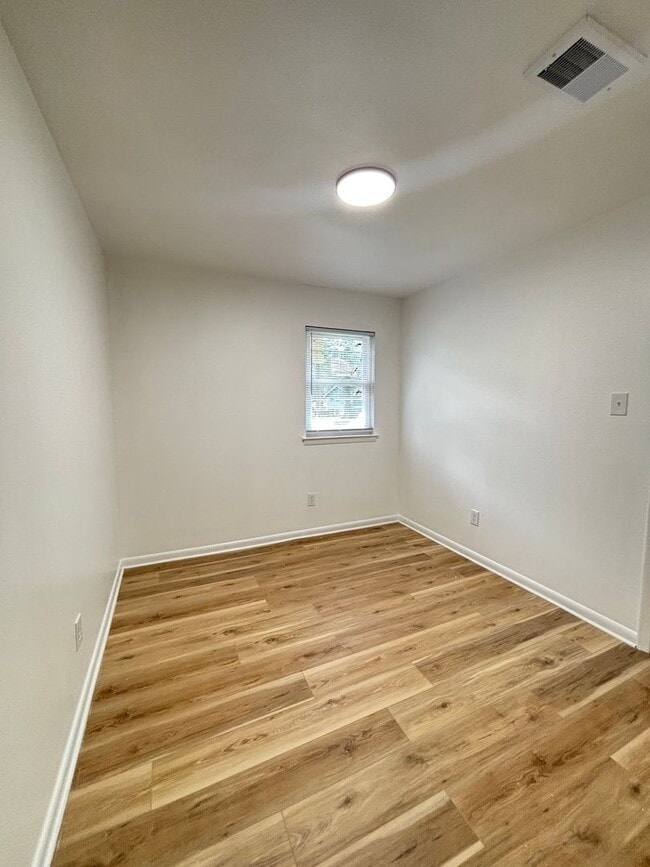 Photo - 3 Bedroom, 1 Bath Home for Rent – Little Rock, AR