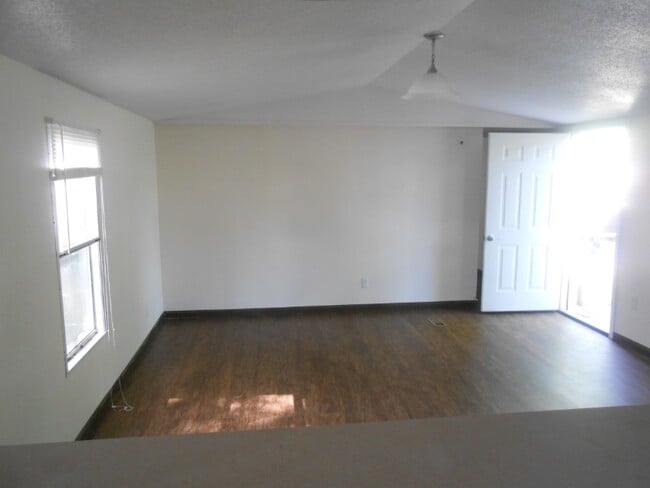 Photo - 24898 Lakewood Dr