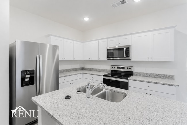 Photo - 6124 Harrah Ln