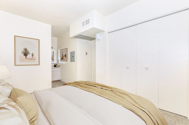 Sterling Pointe Apartments