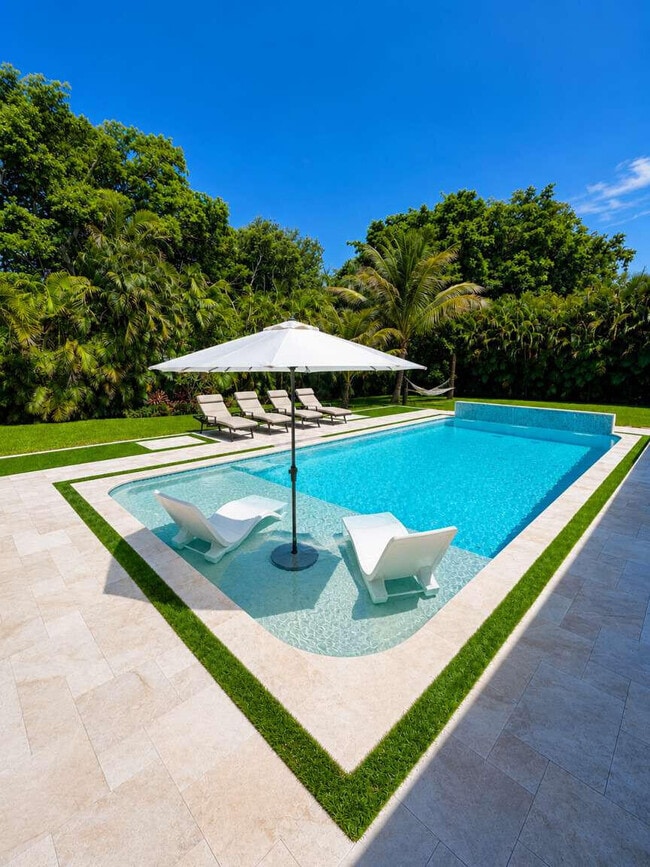 Photo - 2932 Banyan Blvd Cir NW