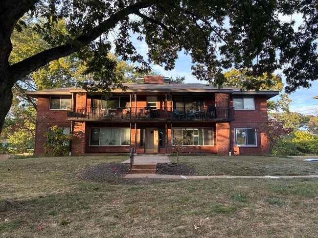 Photo - 8227 Delmar Blvd Unit 1E