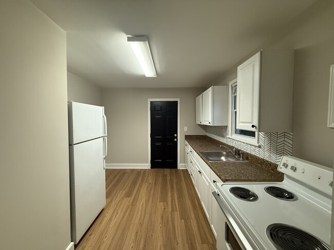 Kitchen - 2401 Arden St
