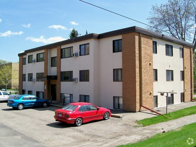 Photo - 410 Chan View