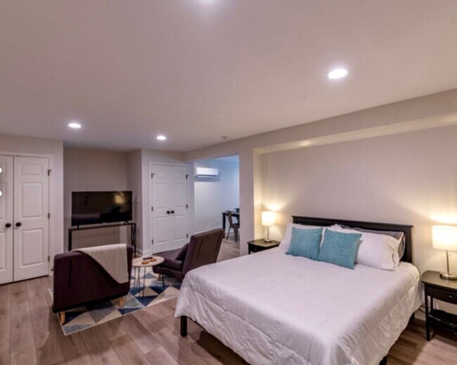 Photo - 2204 Fayetteville St Unit C