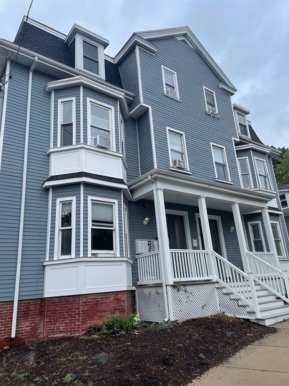 Building Photo - 18 Belmont St Unit #1