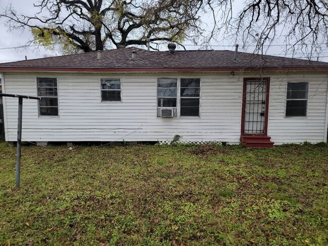Photo - Charming 3 Bedroom Single Family in Houston Casa