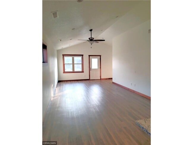 Photo - 3507 Sevenoaks St