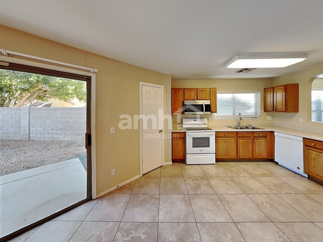 Photo - 10530 W Carlota Ln