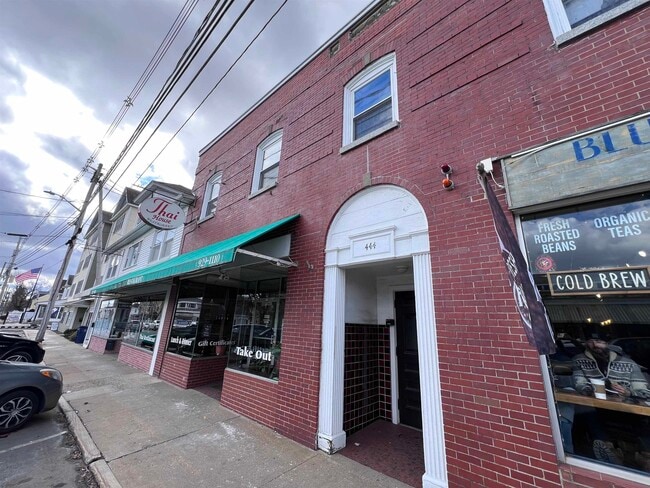 Building Photo - 444 Lafayette Rd Unit 3