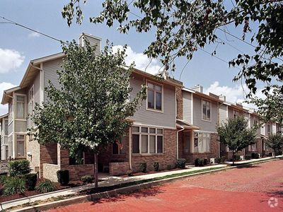 Building Photo - 246 Yardley Way Rental