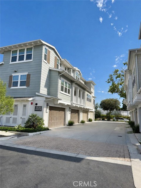 Building Photo - 2154 Andover Ln