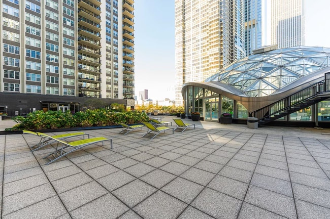 Photo - 400 E Randolph St Unidad 1616