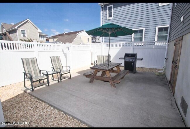 7 Princeton Ave