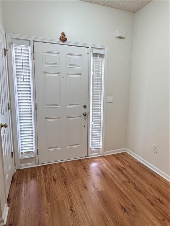 Photo - 1525 Paramount View Trace NE