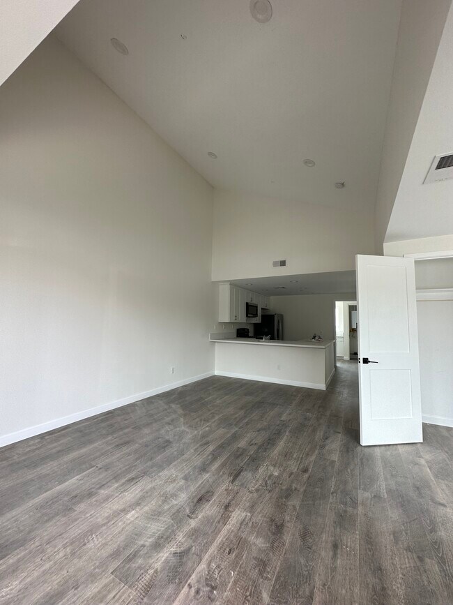 Marketplace Crossing Apartments Yucaipa, CA