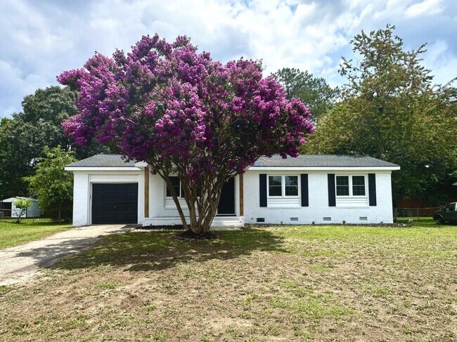 Building Photo - 1609 Grandview Dr