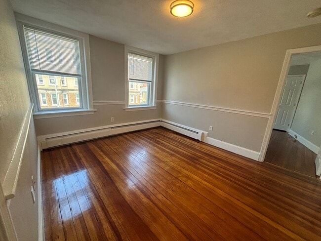 Photo - 256 Washington