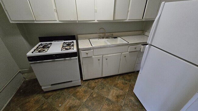 1600 W 37th St Unit 1W