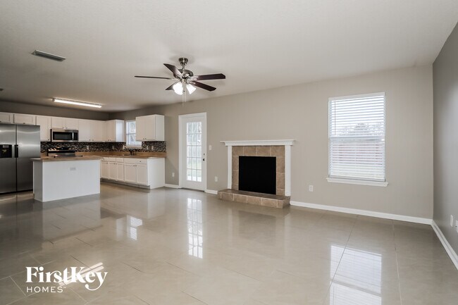 Photo - 1240 Loquat Ct