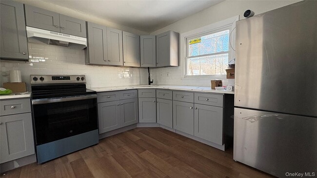 Photo - 72 Judith Dr