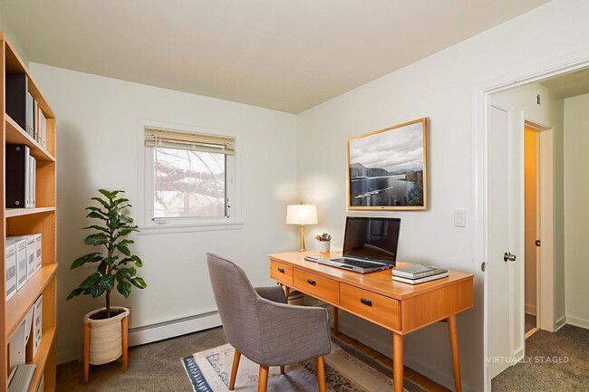 Photo - 314 Knox Ave N Unit 3 (318)