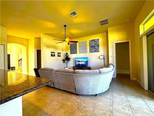 Photo - 3318 Burlington Pl SW