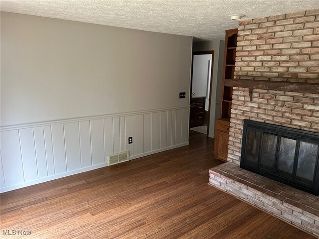 Photo - 5071 Echoglenn St NW