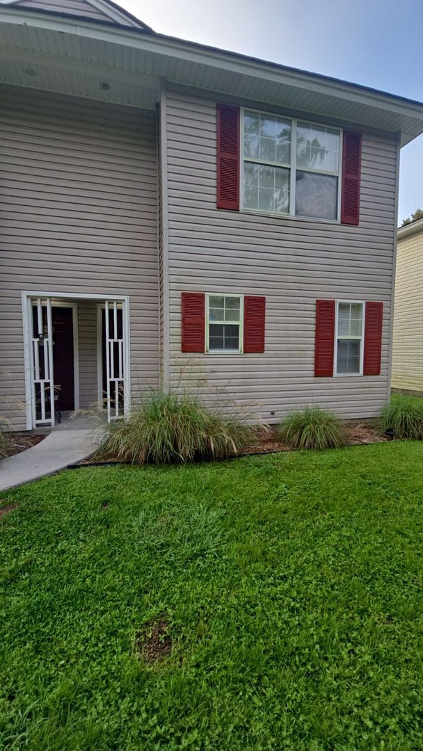 Building Photo - 9806 Whitefield Ave