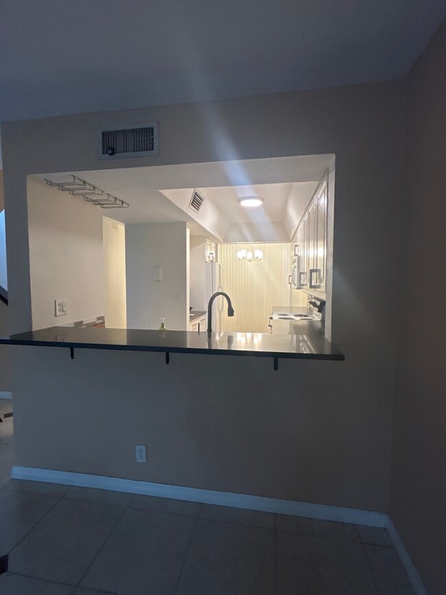 Photo - 2930 SW 87th Ter Unit 1814