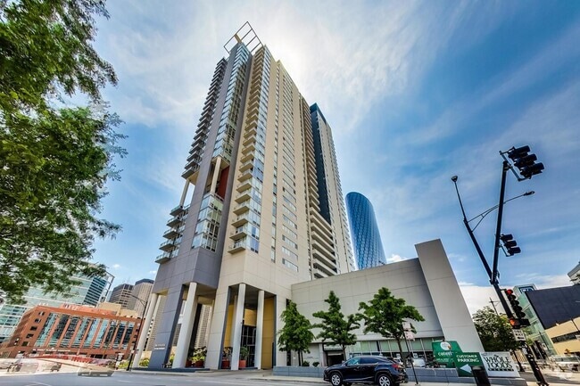 Building Photo - 737 W Washington Blvd Unit 1804 Rental