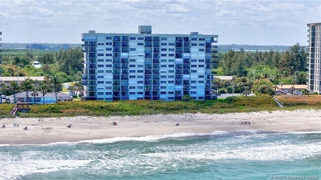 Photo - 4250 N Hwy A1A Unidad 302