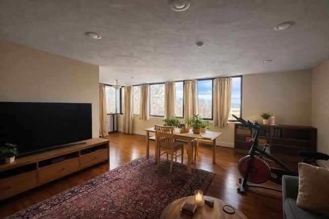 Photo - 77 Adams St Unit 303