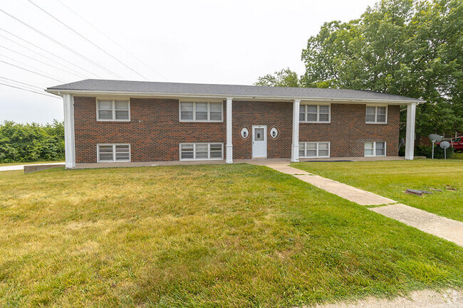 Building Photo - 1804 Sylvan Ln Rental