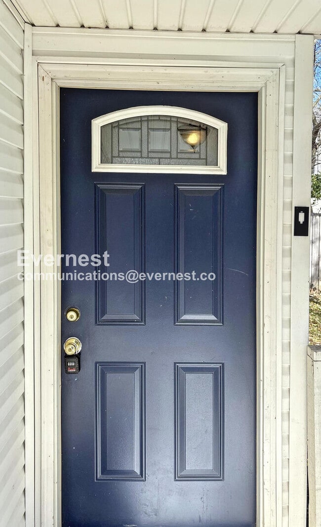 Photo - 1494 Manchester Ave