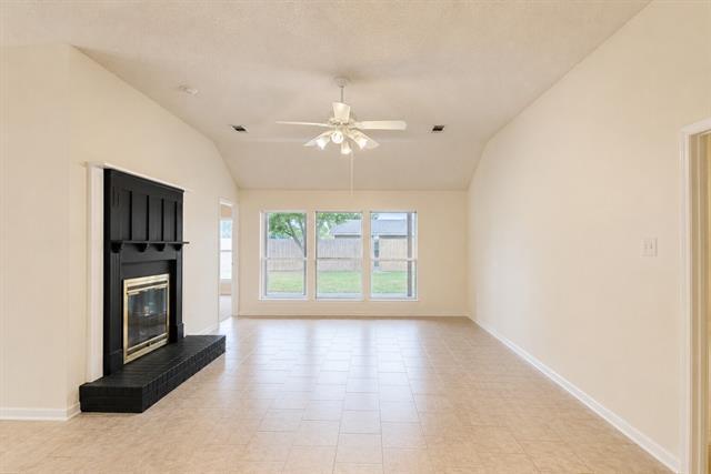 2737 Windswept Ln