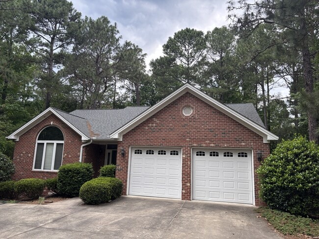 Building Photo - 285 Merion Cir